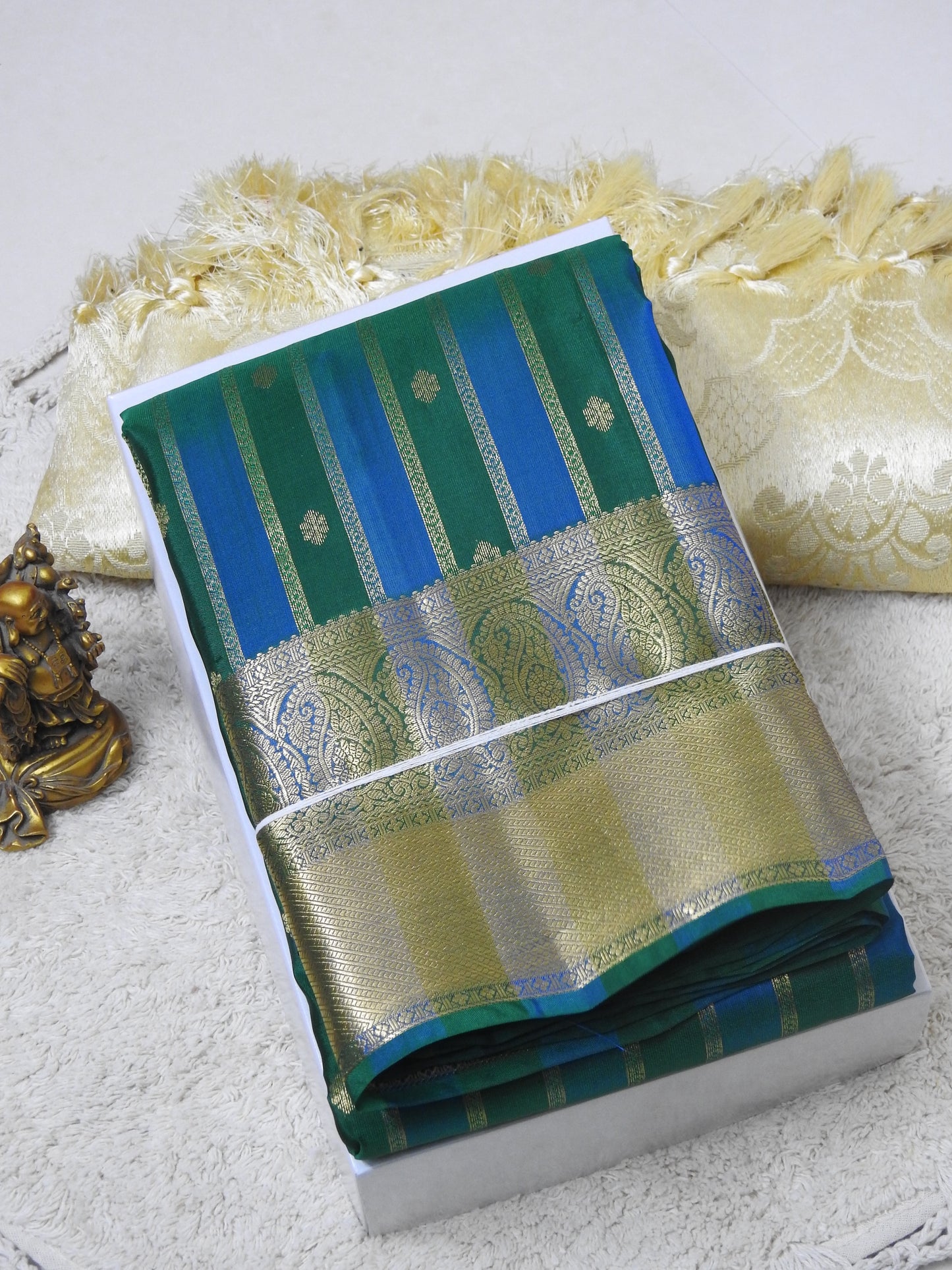 Semi pure silk body with vertical print